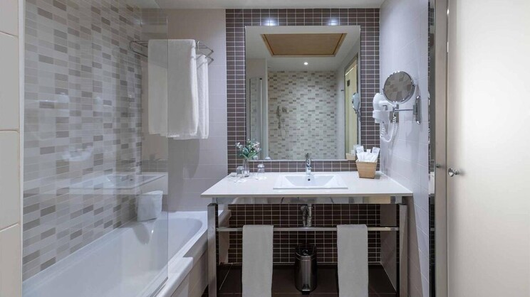 Elba Carlota Beach & Golf Resort